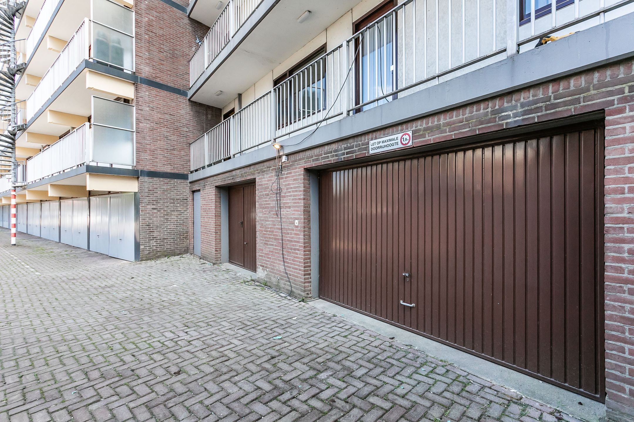 Photo 36 of Ir. Op den Kampstraat 68