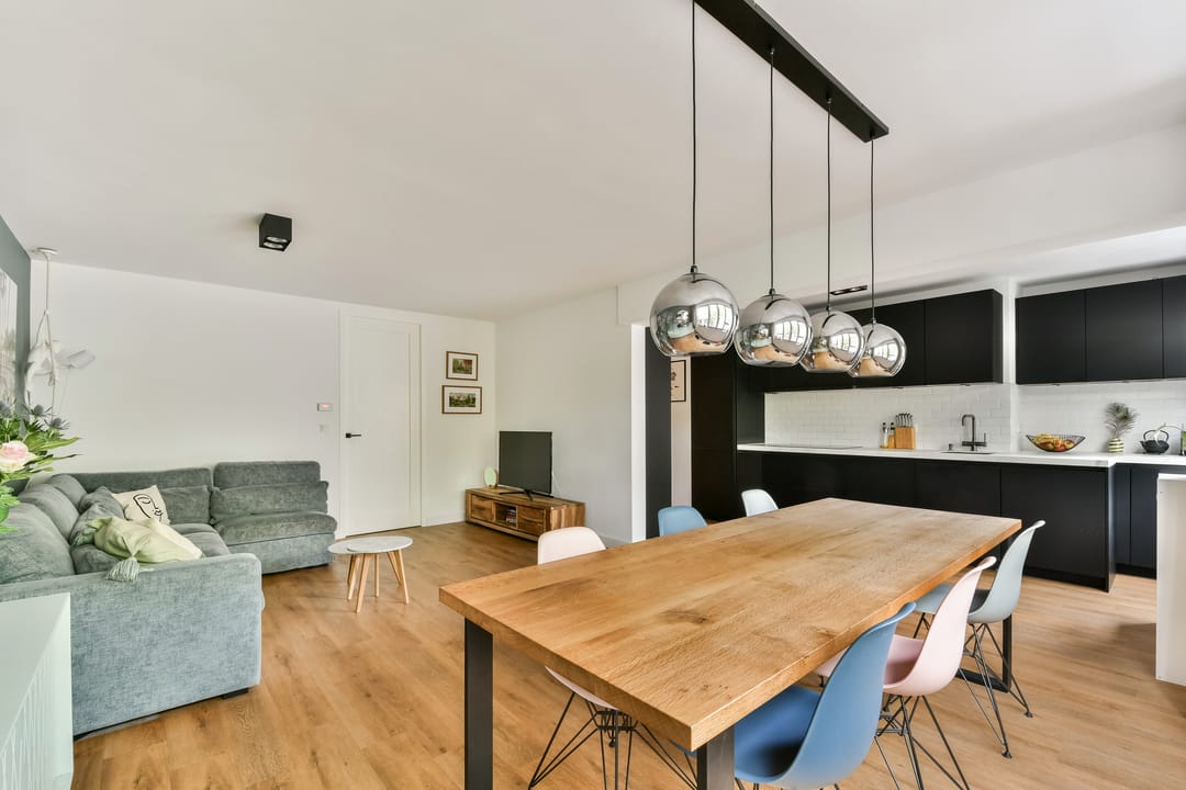 Renovated 3-Room Apartment with South-Facing Balcony near Oosterpark — 7
