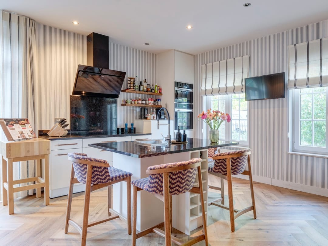 Spacious Move-in Ready Villa with Private Garden in Eksel — 11