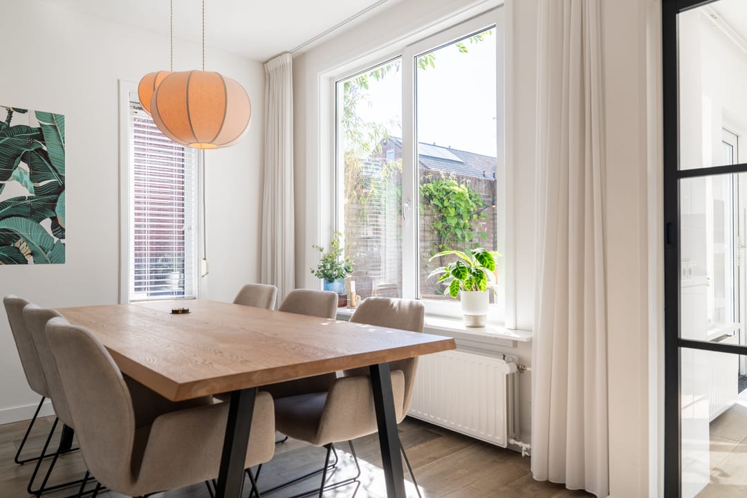 Move-in Ready 1930s Family Home with Large Insulated Garage in Tongelre — 13