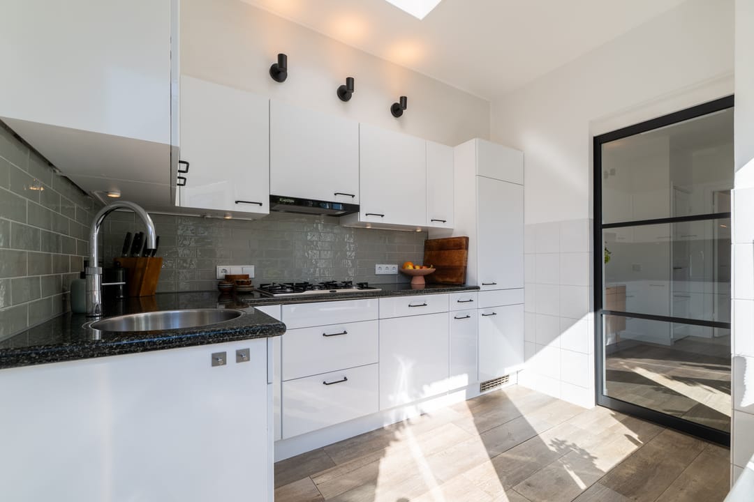 Move-in Ready 1930s Family Home with Large Insulated Garage in Tongelre — 17