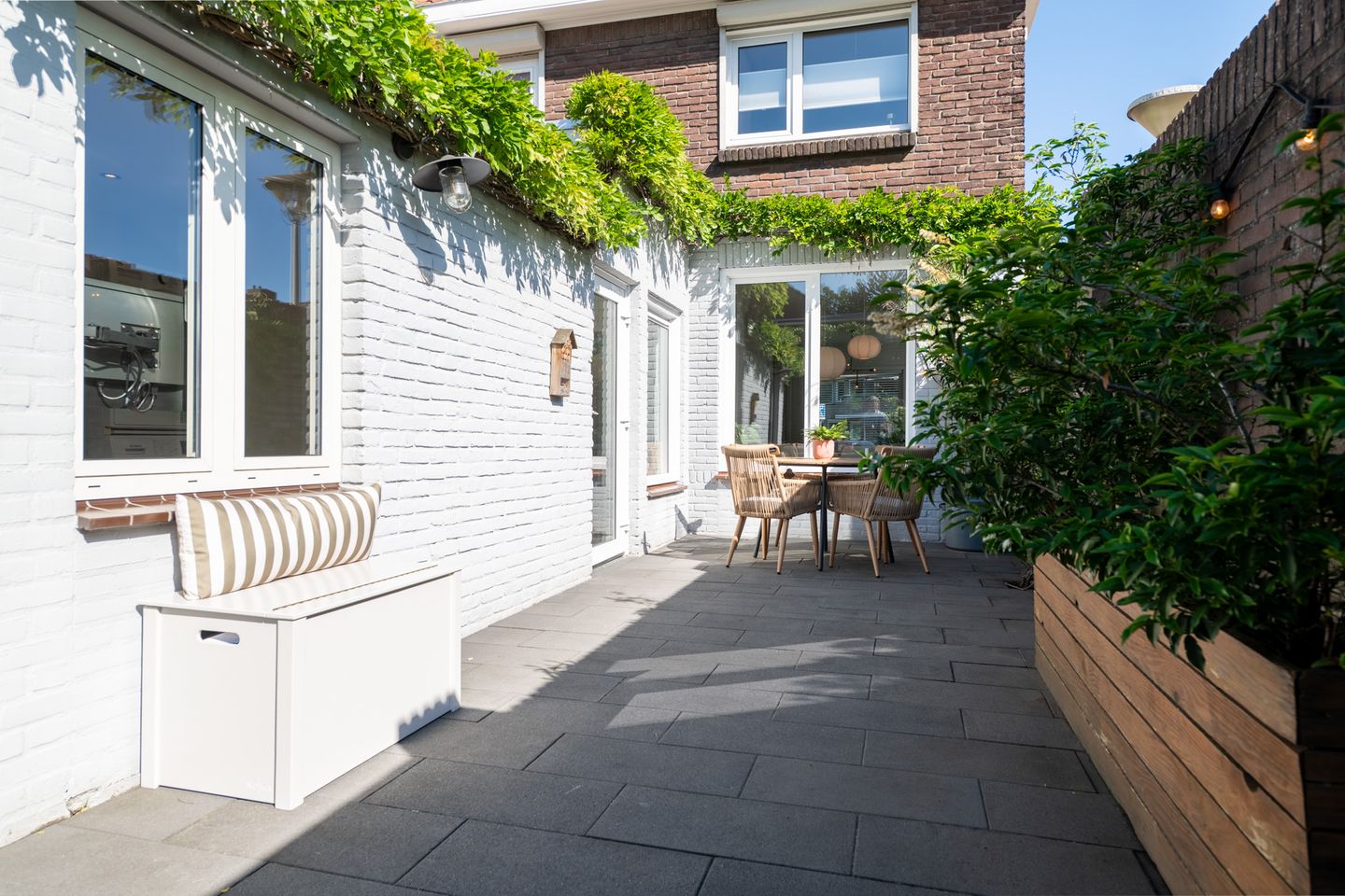 Move-in Ready 1930s Family Home with Large Insulated Garage in Tongelre — 44