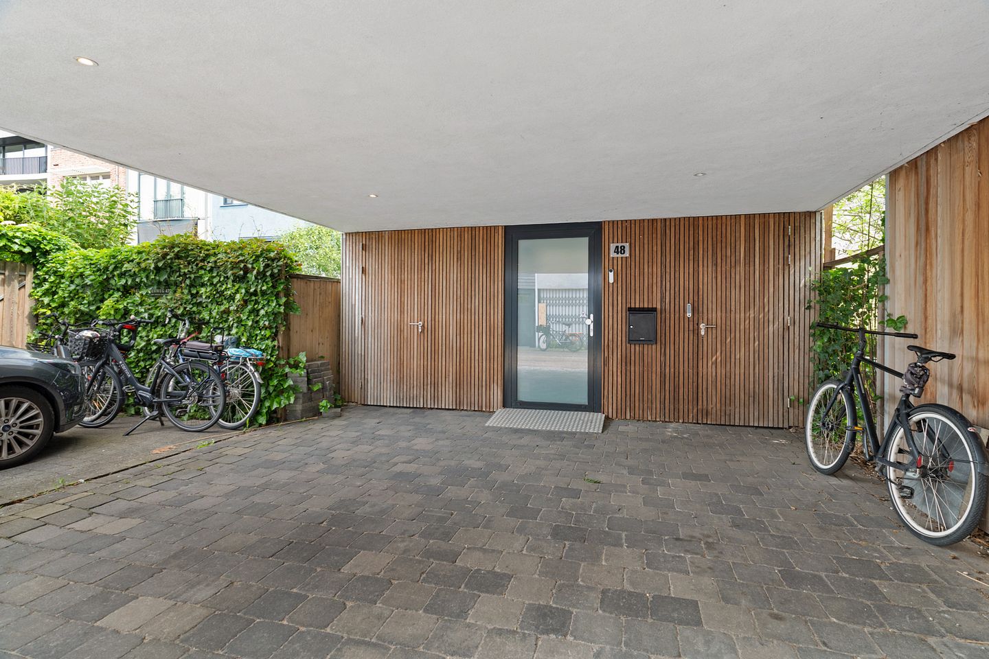 View photo 5 of Kaasjeskruidstraat 48