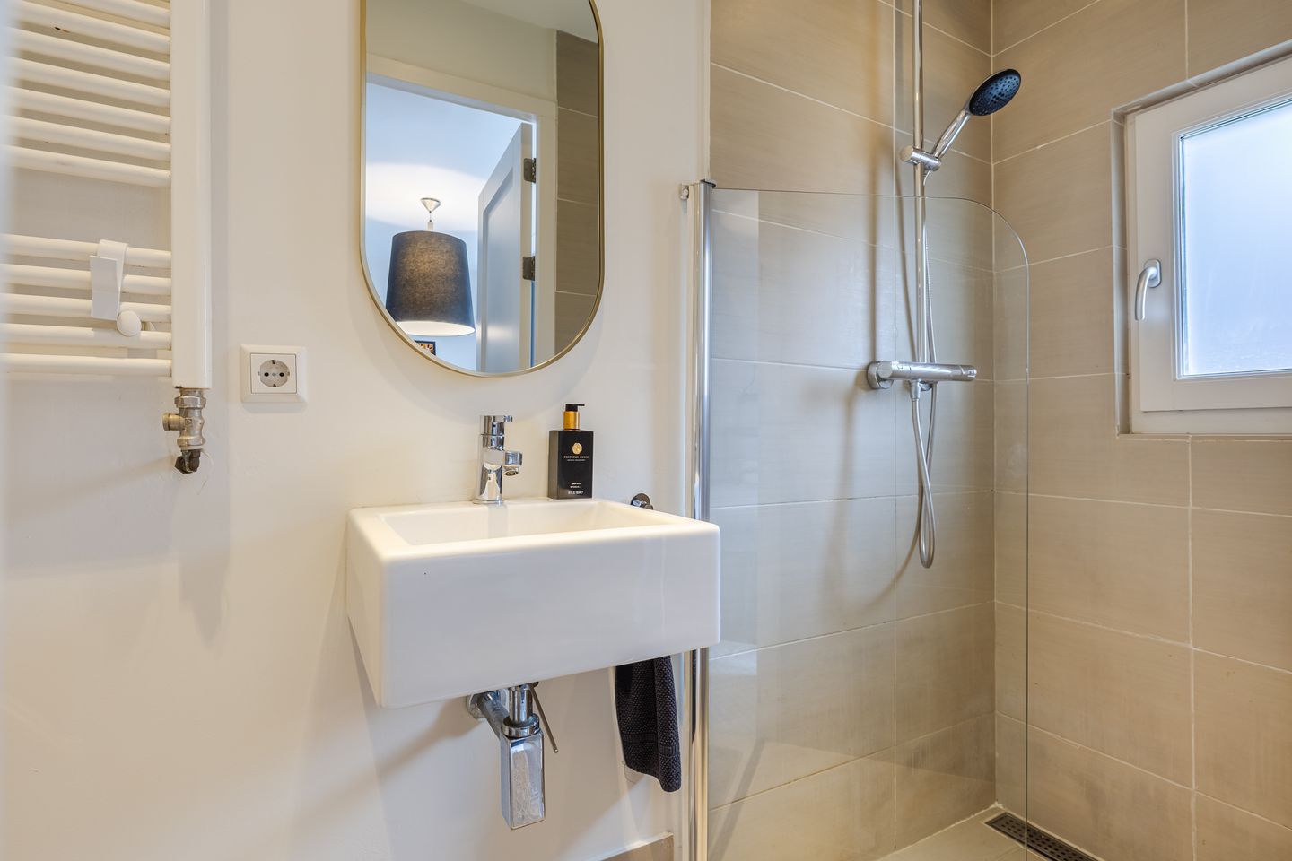 Photo 25 of Albert Cuypstraat 40-B