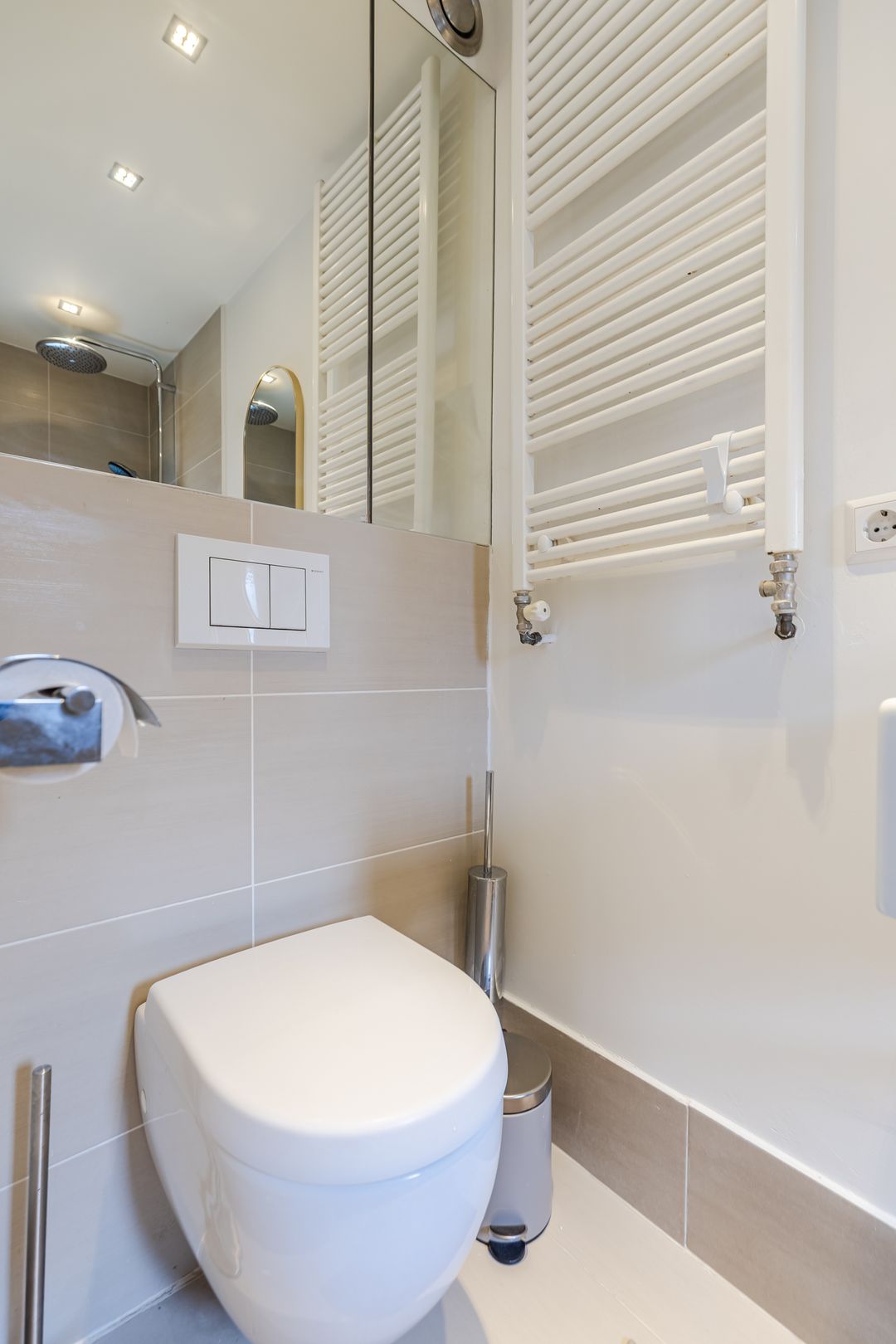 Photo 28 of Albert Cuypstraat 40-B