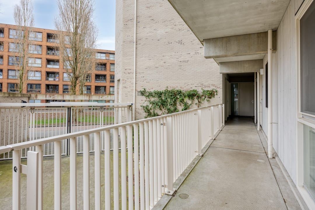 Modern Gas-Free Apartment with Spacious Covered Balcony in Terwijde — 13