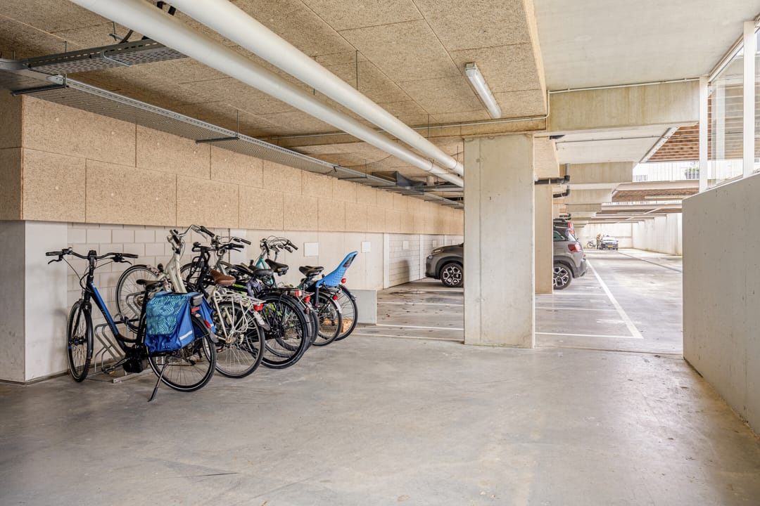 Modern Gas-Free Apartment with Spacious Covered Balcony in Terwijde — 41