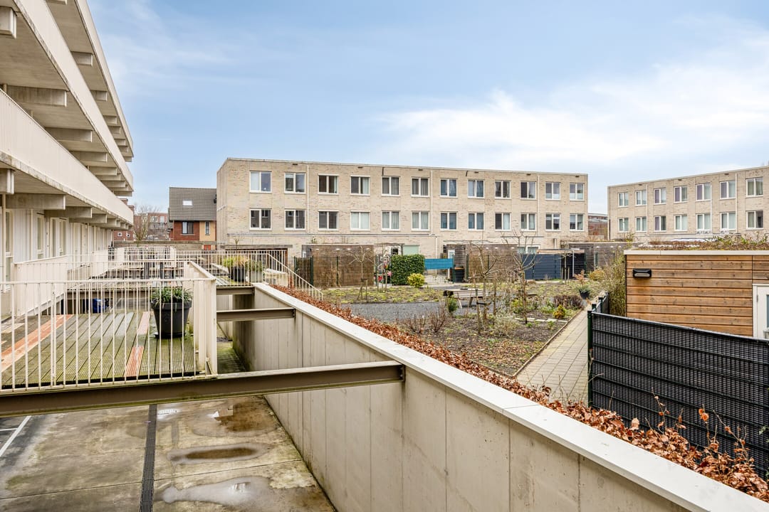 Modern Gas-Free Apartment with Spacious Covered Balcony in Terwijde — 37