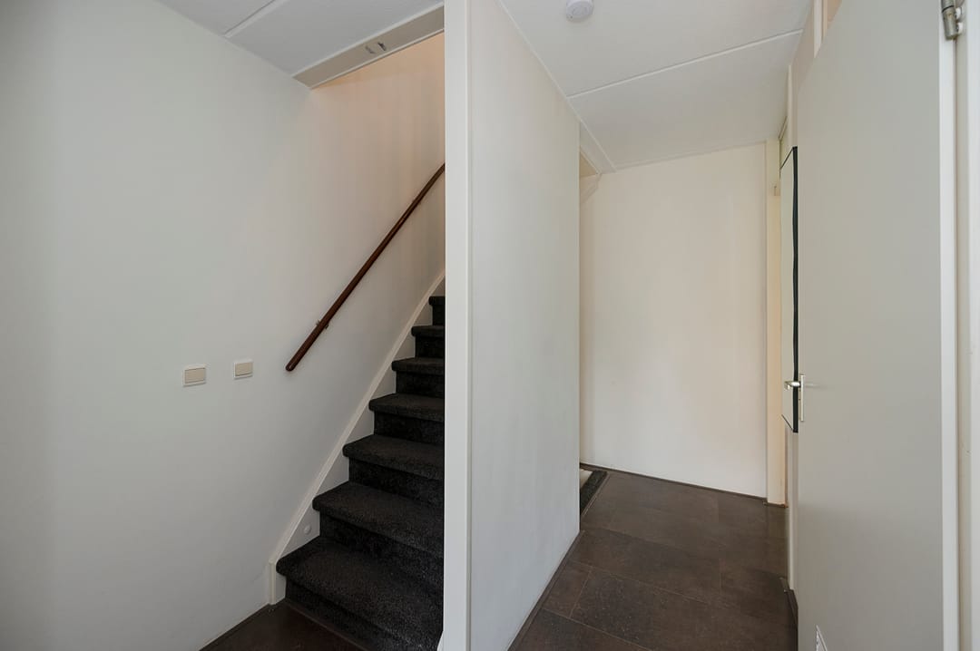 Photo 28 of Meindert Hobbemastraat 78