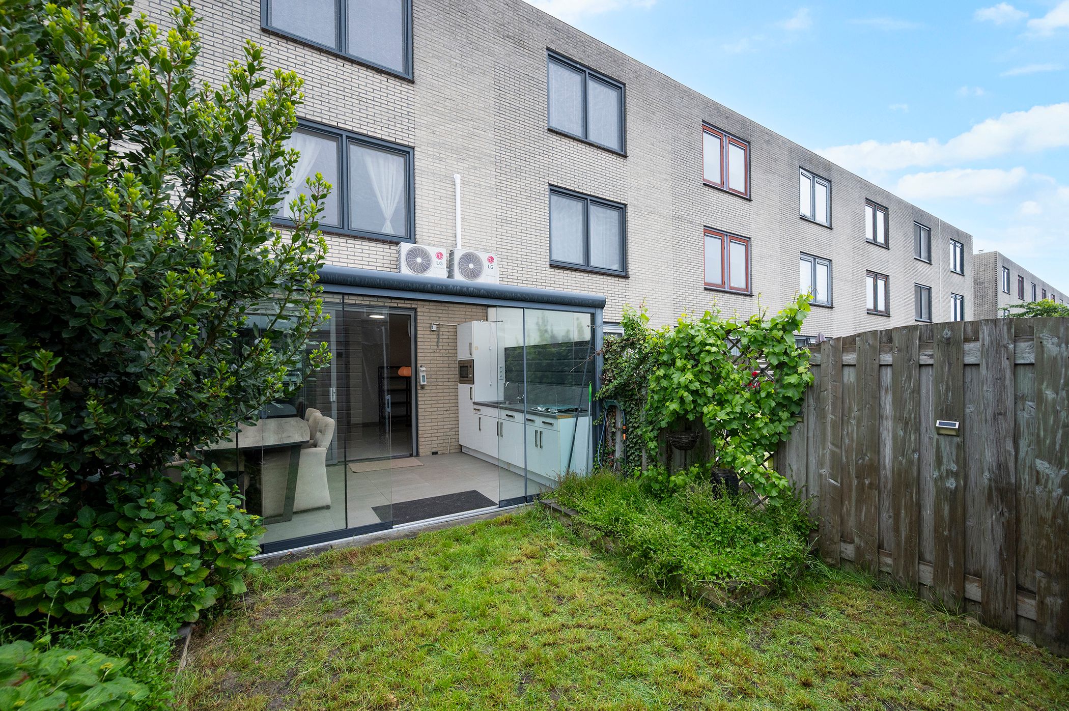 Photo 15 of Meindert Hobbemastraat 78