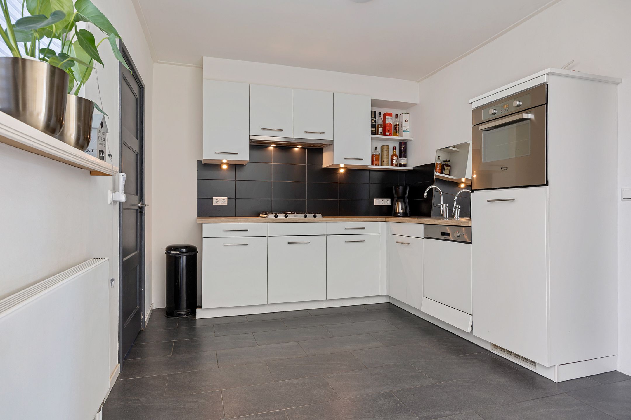 Photo 12 of Van Coevordenstraat 45
