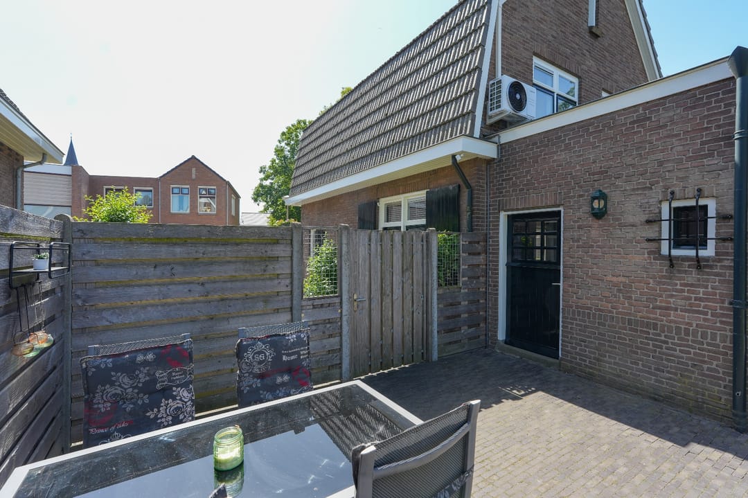 Photo 23 of Zeelandsestraat 6
