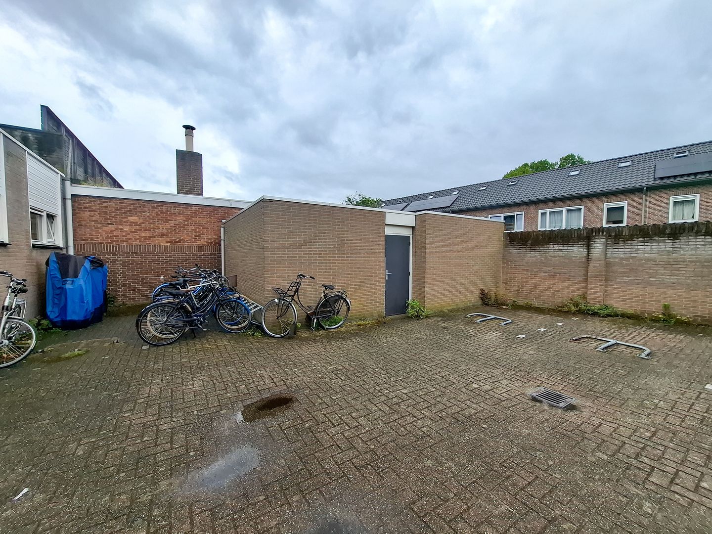 Finished 3-Room Apartment with Balcony in Gestel — 20