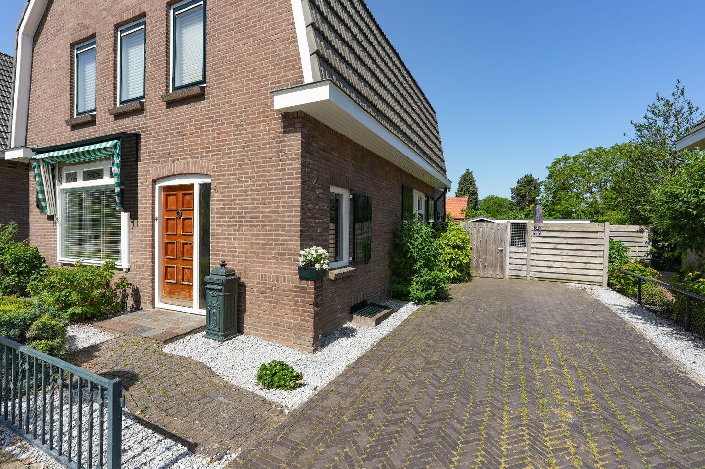 Photo 35 of Zeelandsestraat 6