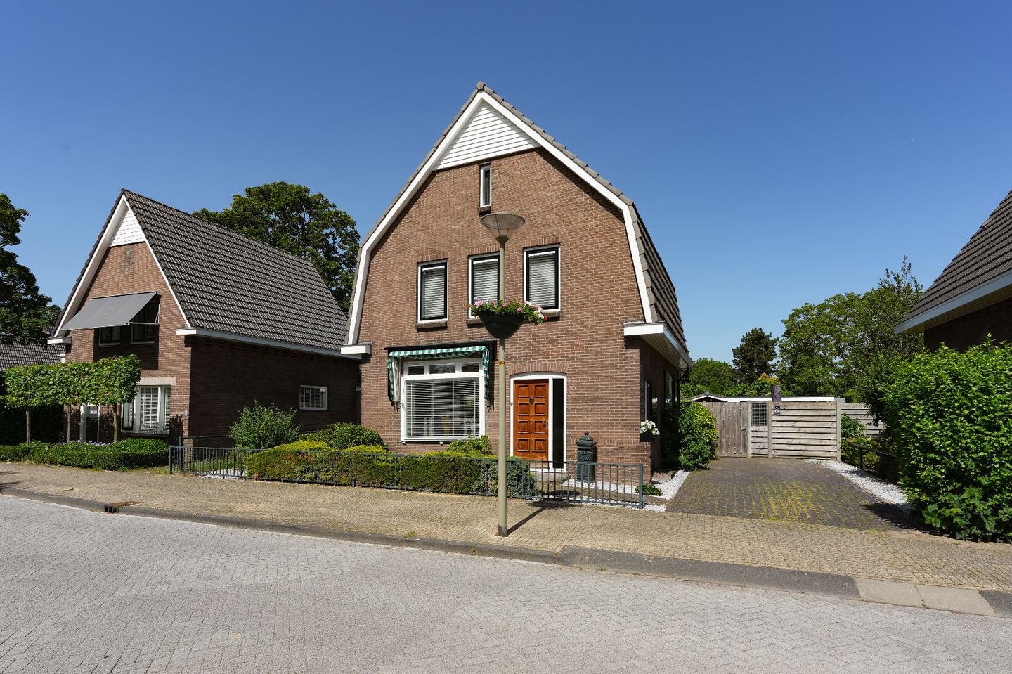 Photo 5 of Zeelandsestraat 6
