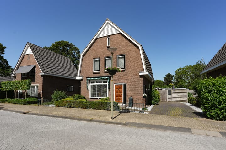 Photo 5 of Zeelandsestraat 6