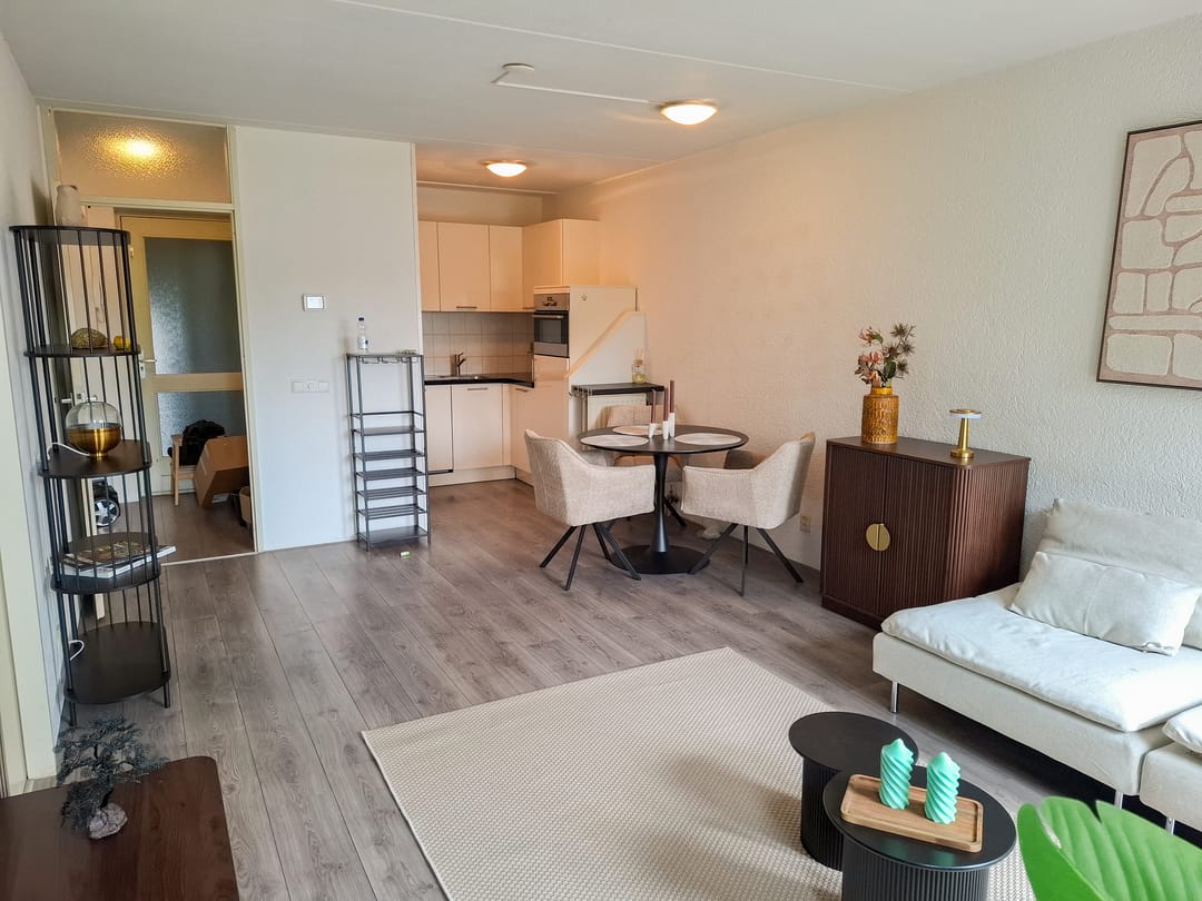 Finished 3-Room Apartment with Balcony in Gestel — 7