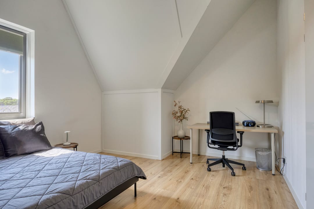 Modern Energy Efficient Semi-Detached Home in Mill with South Facing Garden — 47