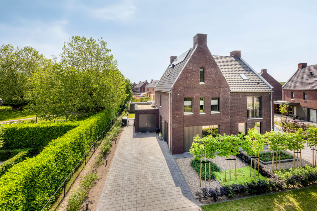 Modern Energy Efficient Semi-Detached Home in Mill with South Facing Garden — 7