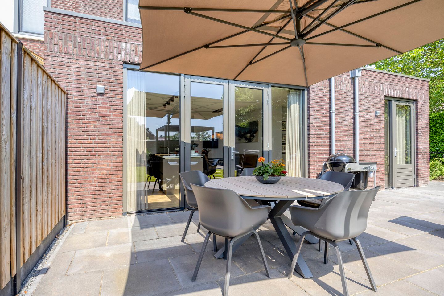 Modern Energy Efficient Semi-Detached Home in Mill with South Facing Garden — 55