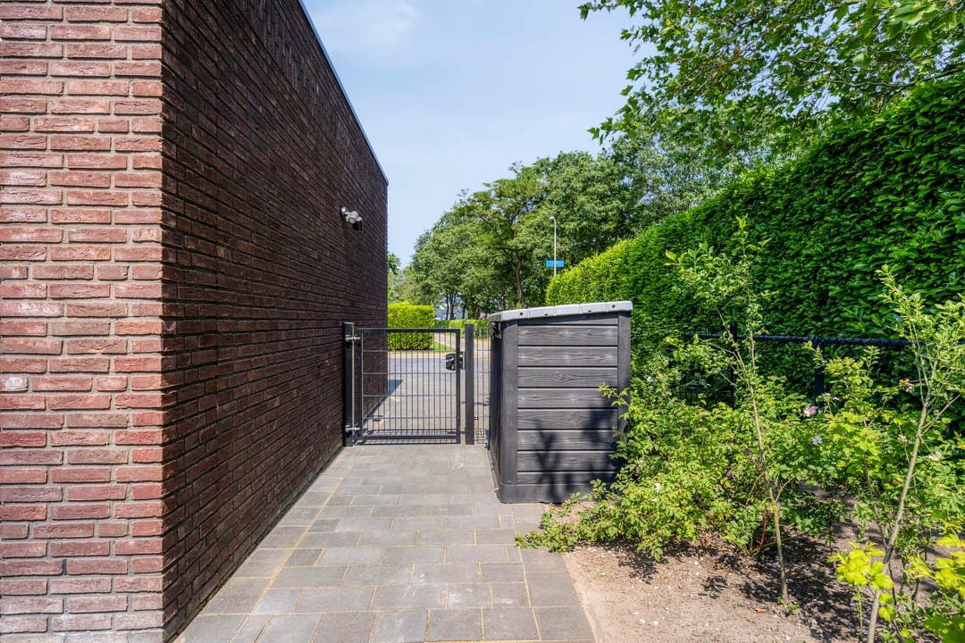 Modern Energy Efficient Semi-Detached Home in Mill with South Facing Garden — 56