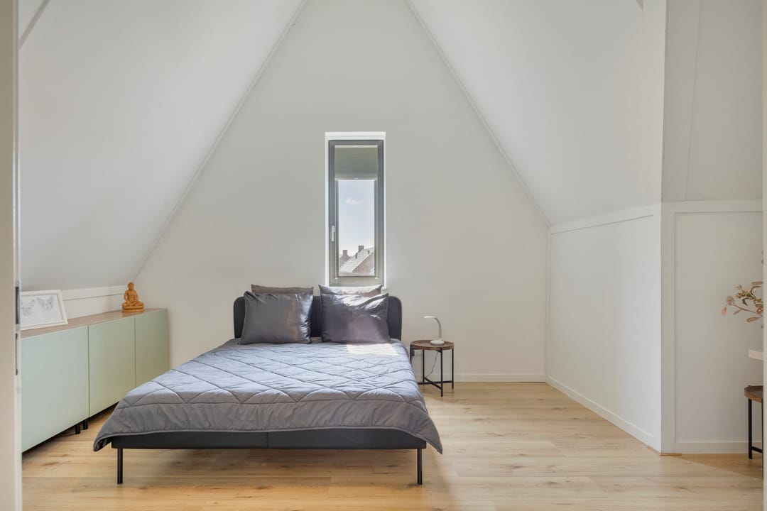 Modern Energy Efficient Semi-Detached Home in Mill with South Facing Garden — 46