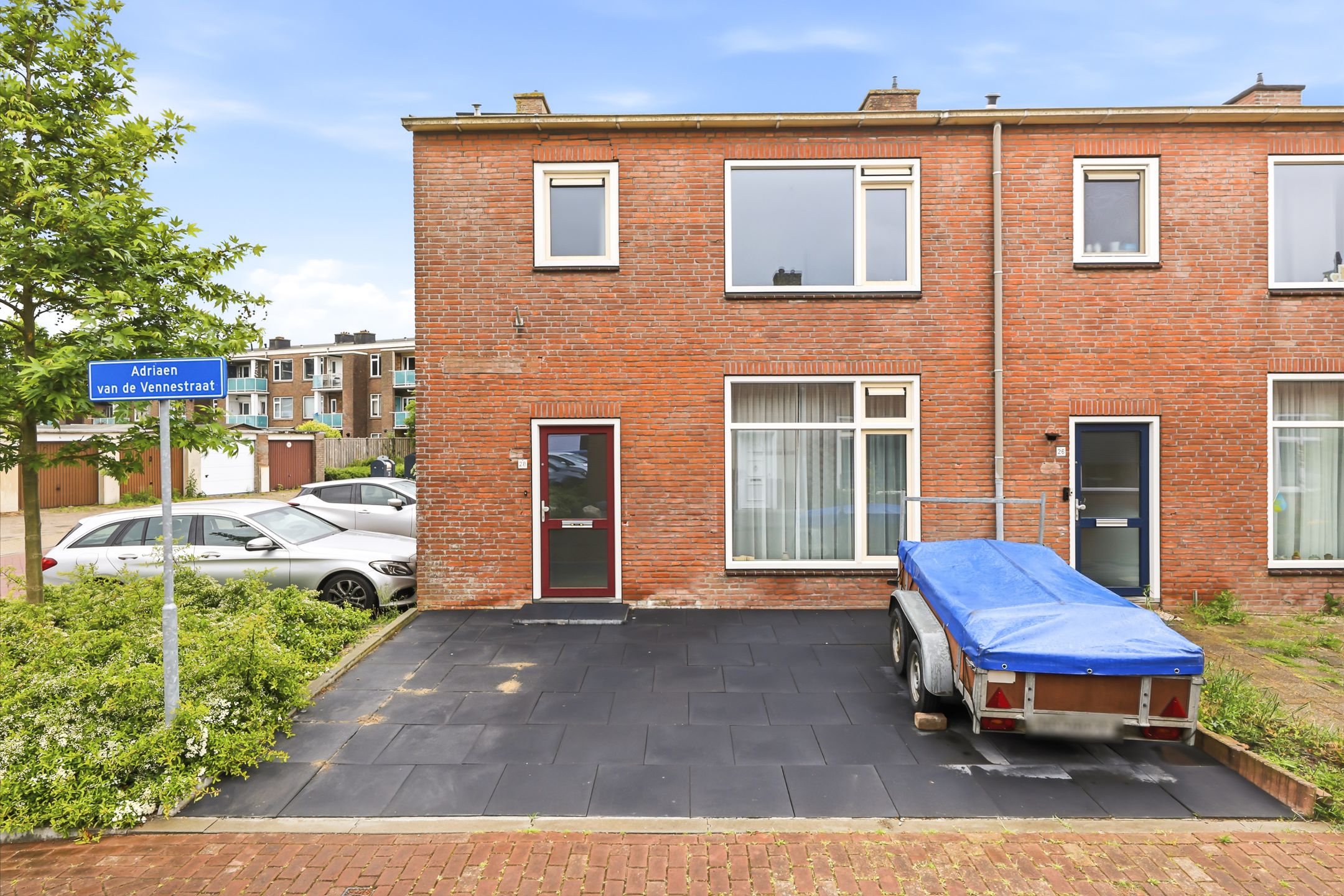 Photo 9 of Adriaen van de Vennestraat 28