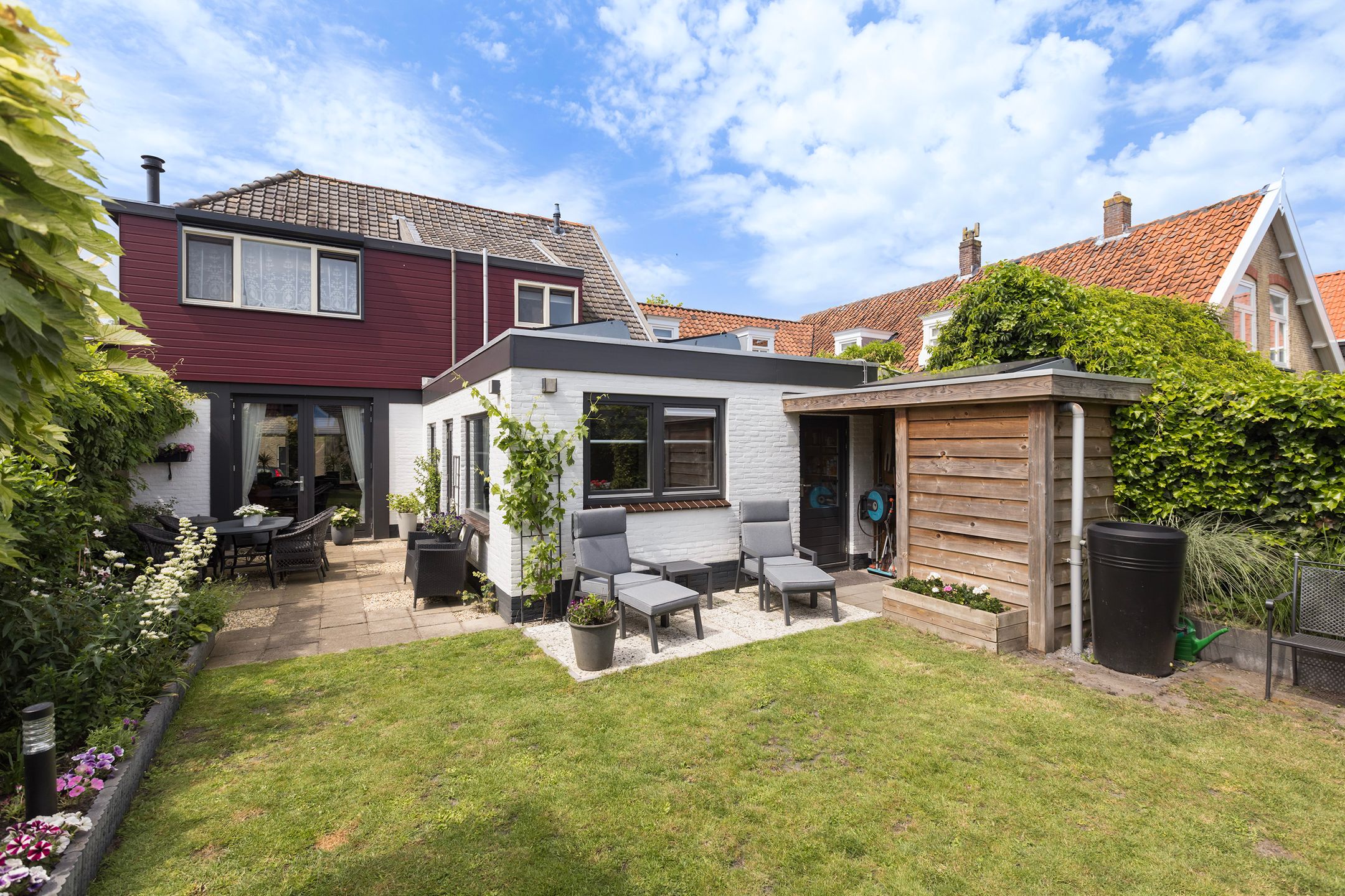 Photo 42 of Voorstraat 27