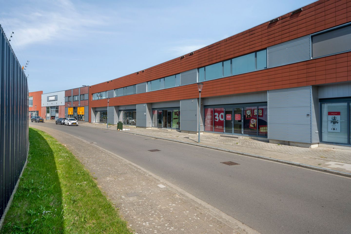 Bekijk foto 1 van Oslostraat 30-40