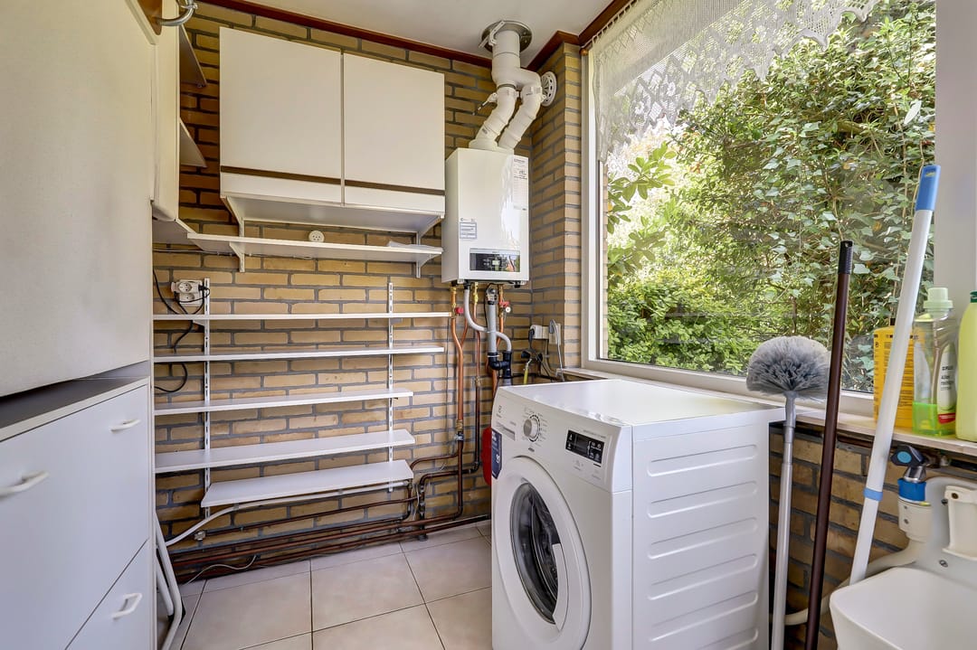 Spacious Corner Home with Exceptional Garden Privacy in Lochem — 11
