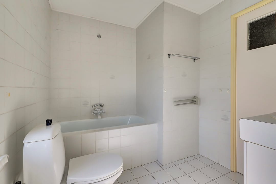 Spacious Corner Home with Exceptional Garden Privacy in Lochem — 17