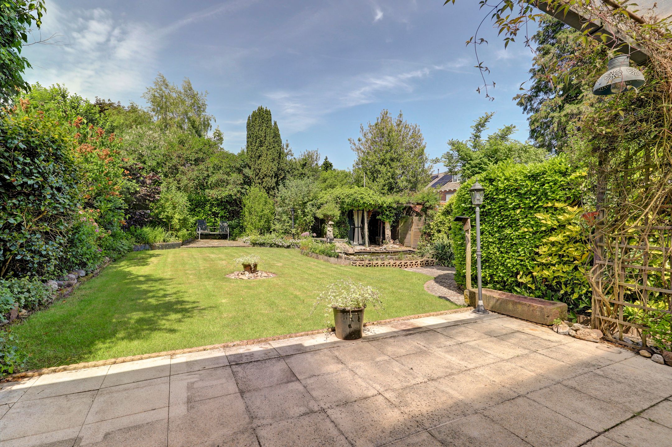 Spacious Corner Home with Exceptional Garden Privacy in Lochem — 21