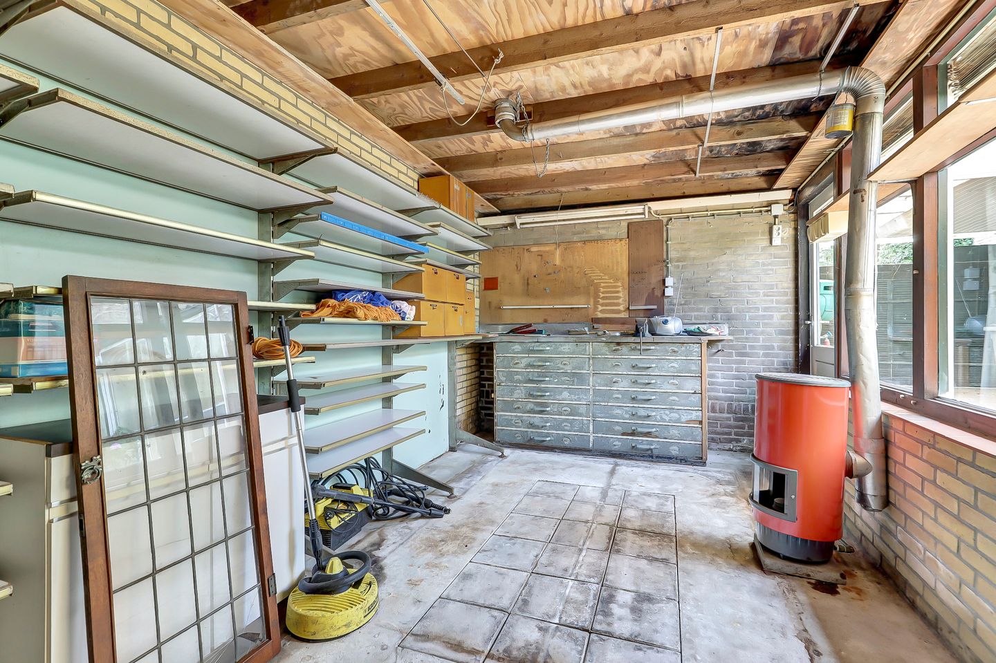 Spacious Corner Home with Exceptional Garden Privacy in Lochem — 20