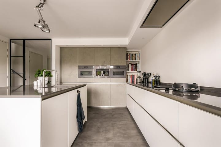 Tussenwoning te koop: Deltaweg 63, Hoofddorp