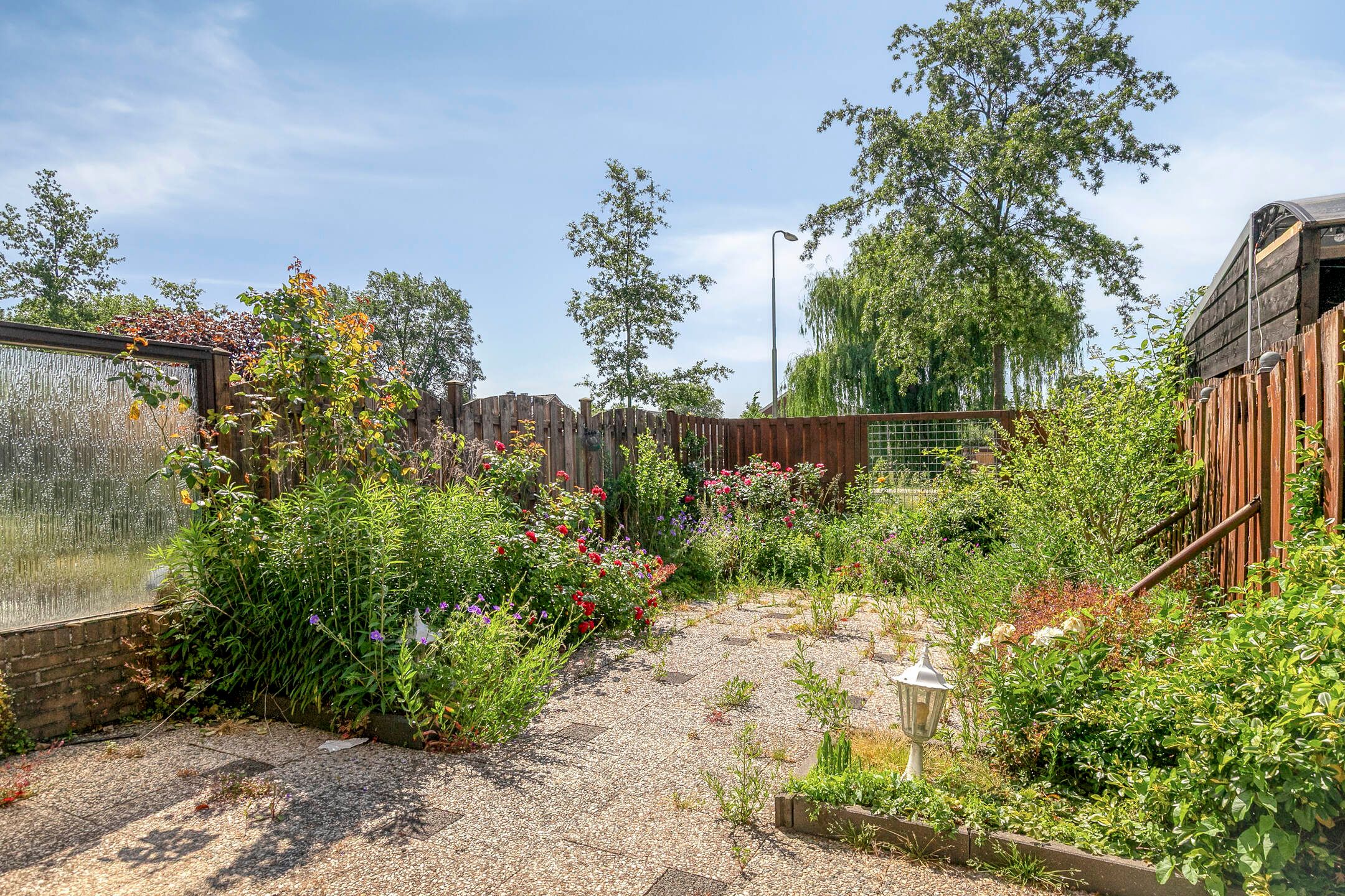 Spacious Six Room Home with Lift and South Facing Garden in Central Zoetermeer — 27