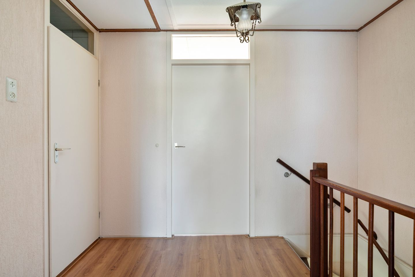 Spacious Six Room Home with Lift and South Facing Garden in Central Zoetermeer — 19