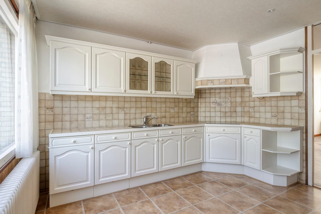 Spacious Six Room Home with Lift and South Facing Garden in Central Zoetermeer — 13