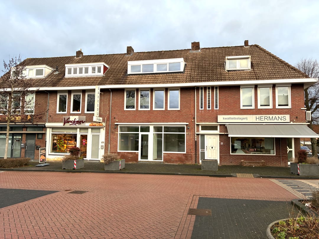 Multifunctional Property with Commercial Space and Separate Apartment in Heerlen — 41