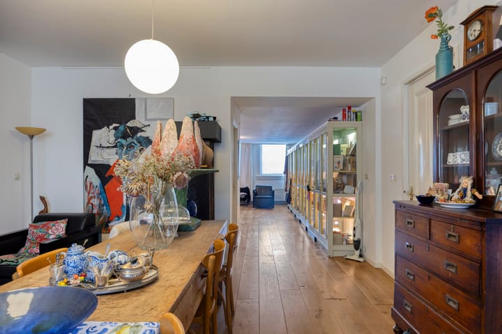 Tussenwoning te koop: Westzeedijk 106, Rotterdam