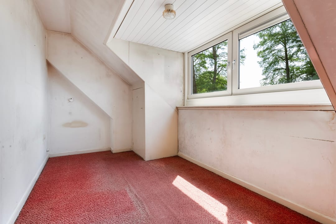 Spacious Upper Apartment with Canal Views in Hillegersberg — 11