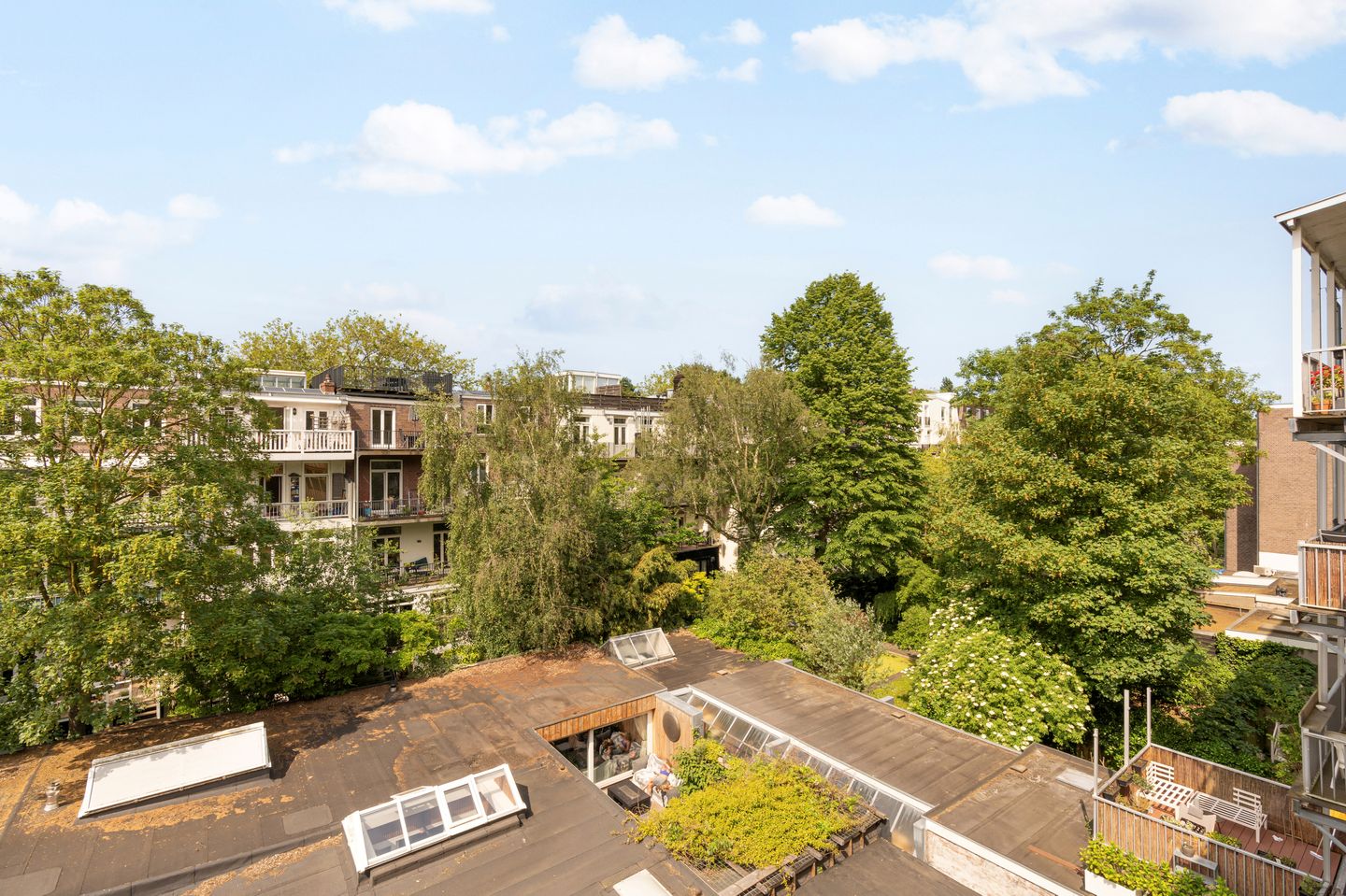 Photo 29 of Van Ostadestraat 181-3