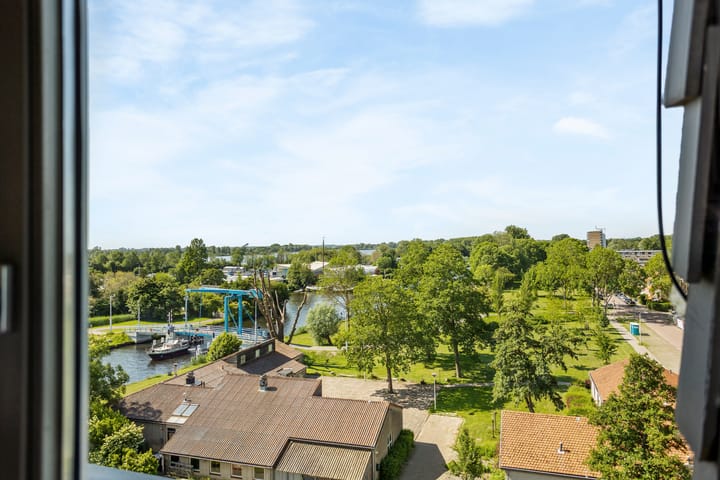 Appartement te koop: Annie M.G. Schmidtlaan 394, Voorschoten