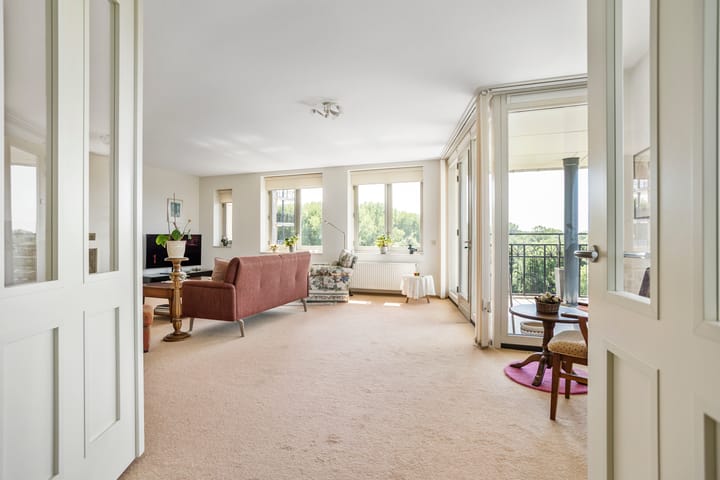 Appartement te koop: Annie M.G. Schmidtlaan 394, Voorschoten