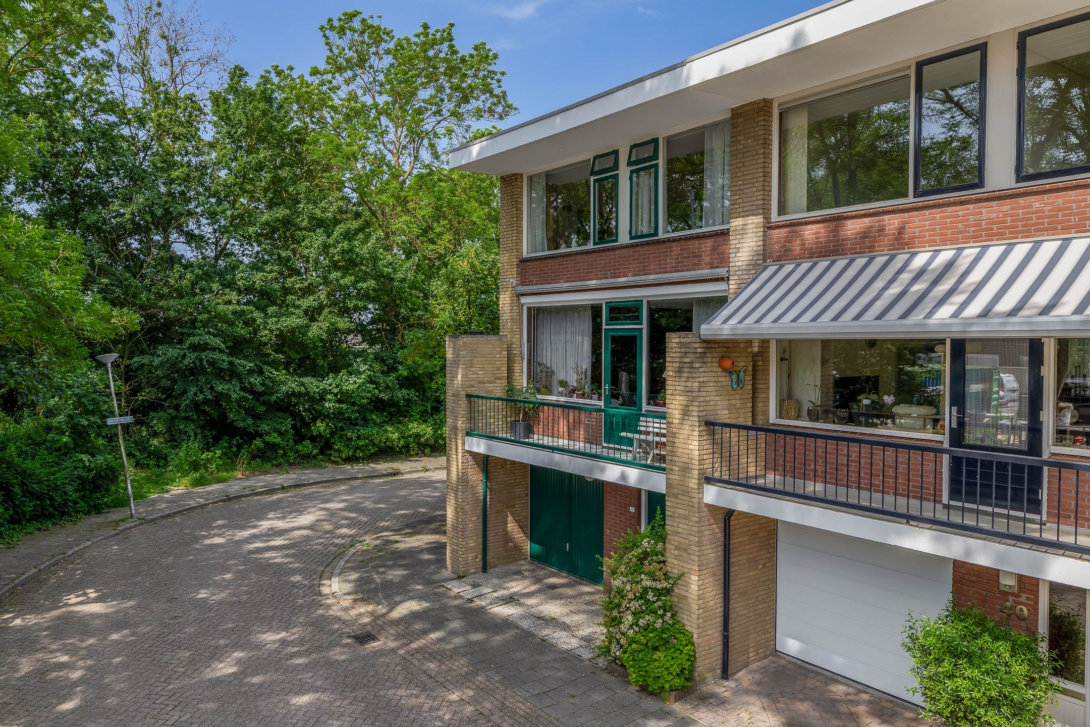 Foto 42 van Mgr Smitstraat 42