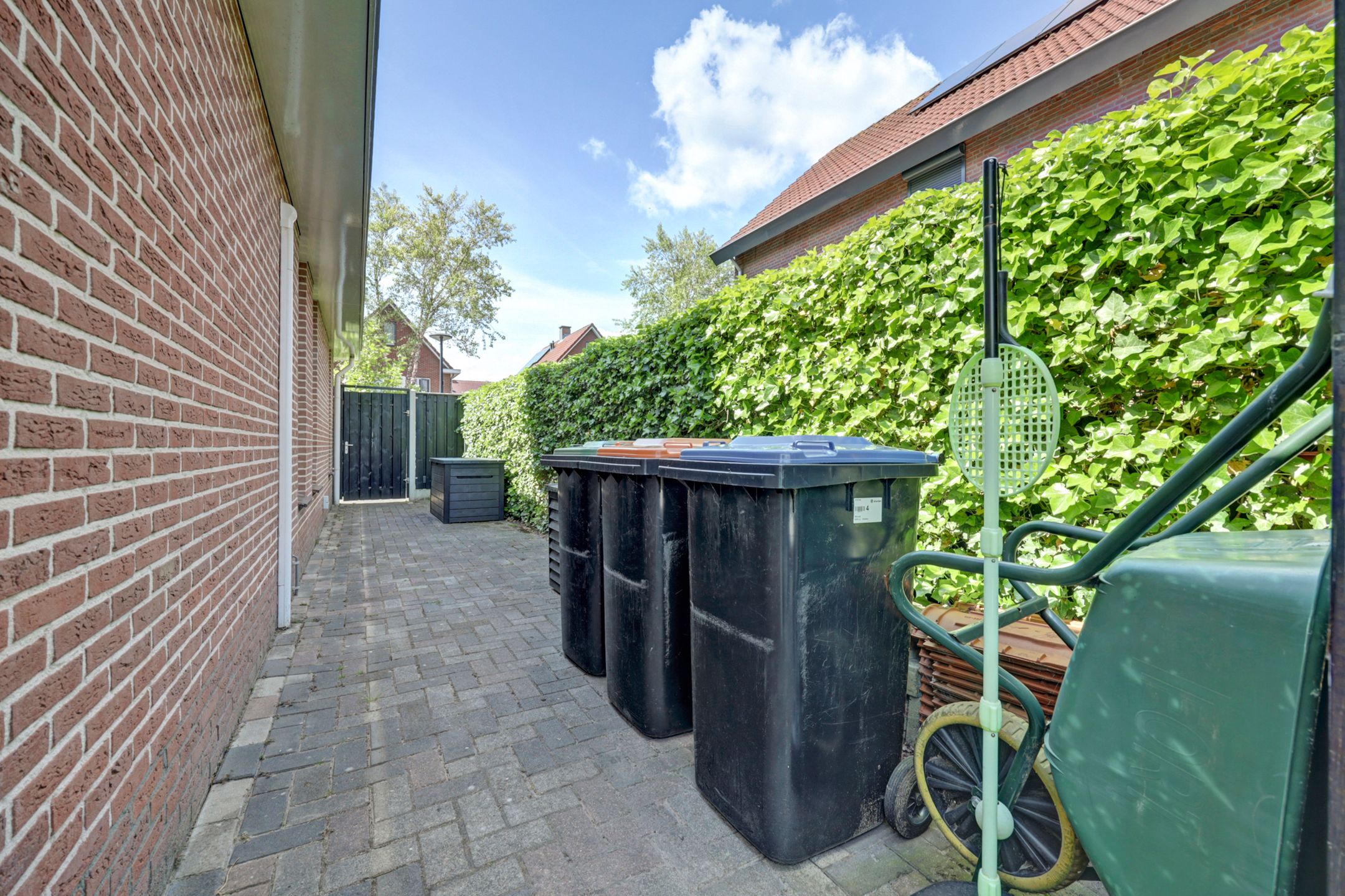 Modern Luxury Detached Villa in De Gilden, Dronten — 63