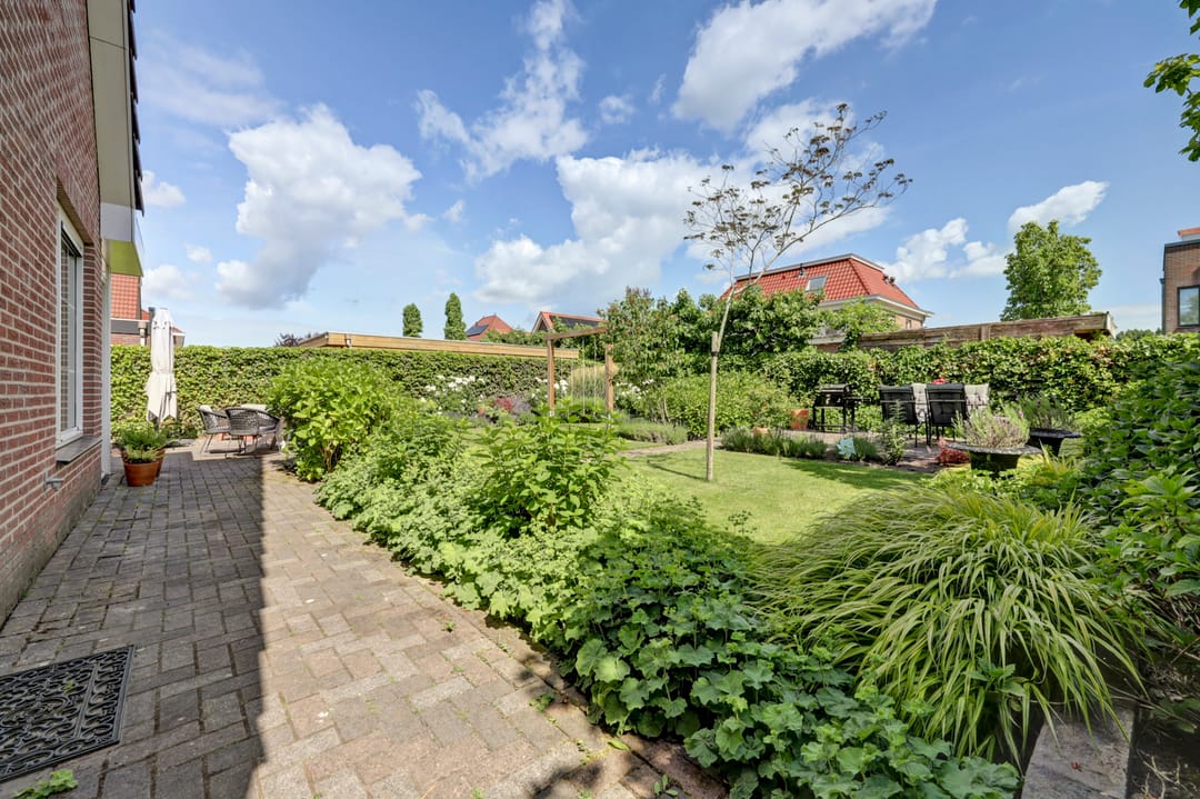 Modern Luxury Detached Villa in De Gilden, Dronten — 62