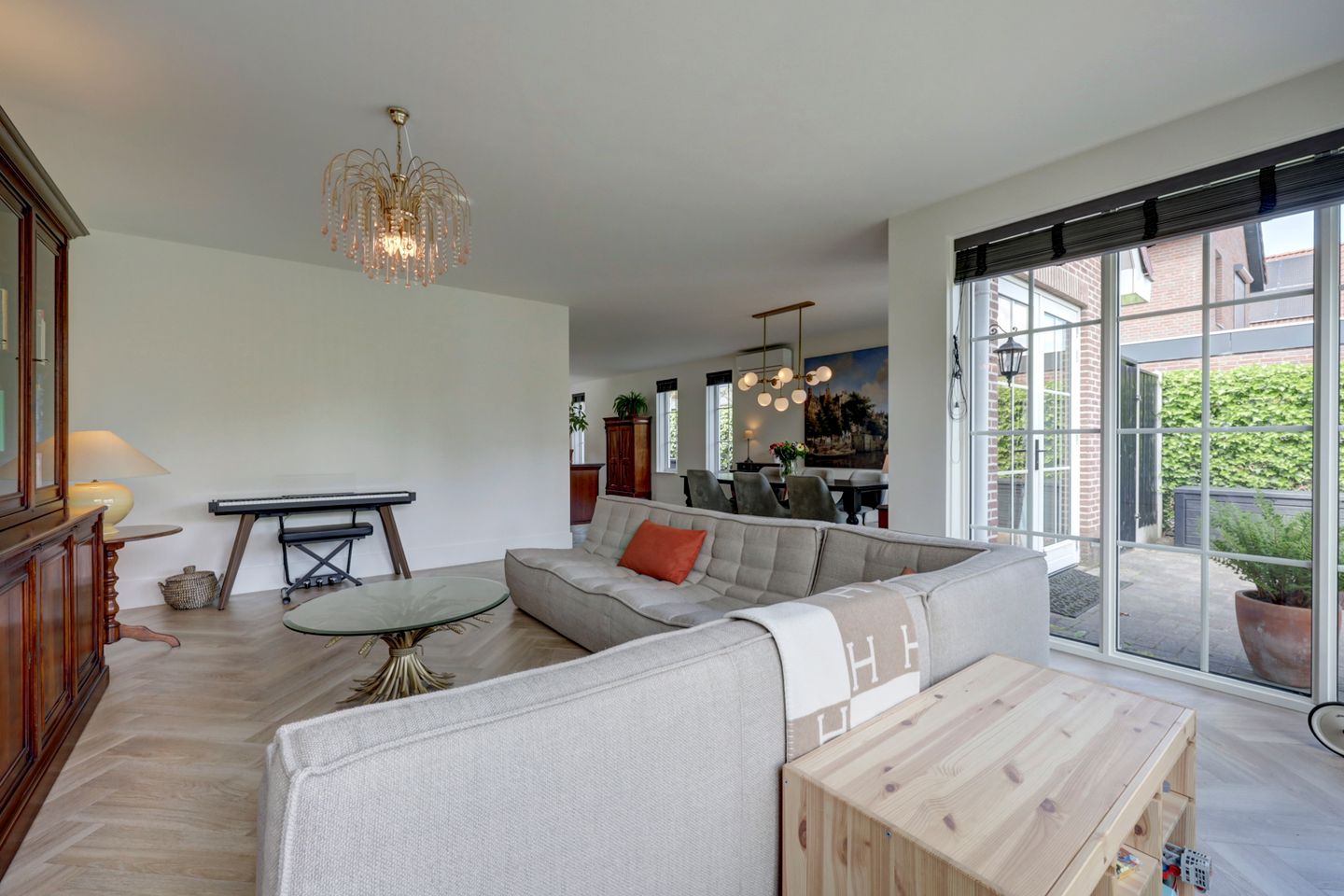 Modern Luxury Detached Villa in De Gilden, Dronten — 10