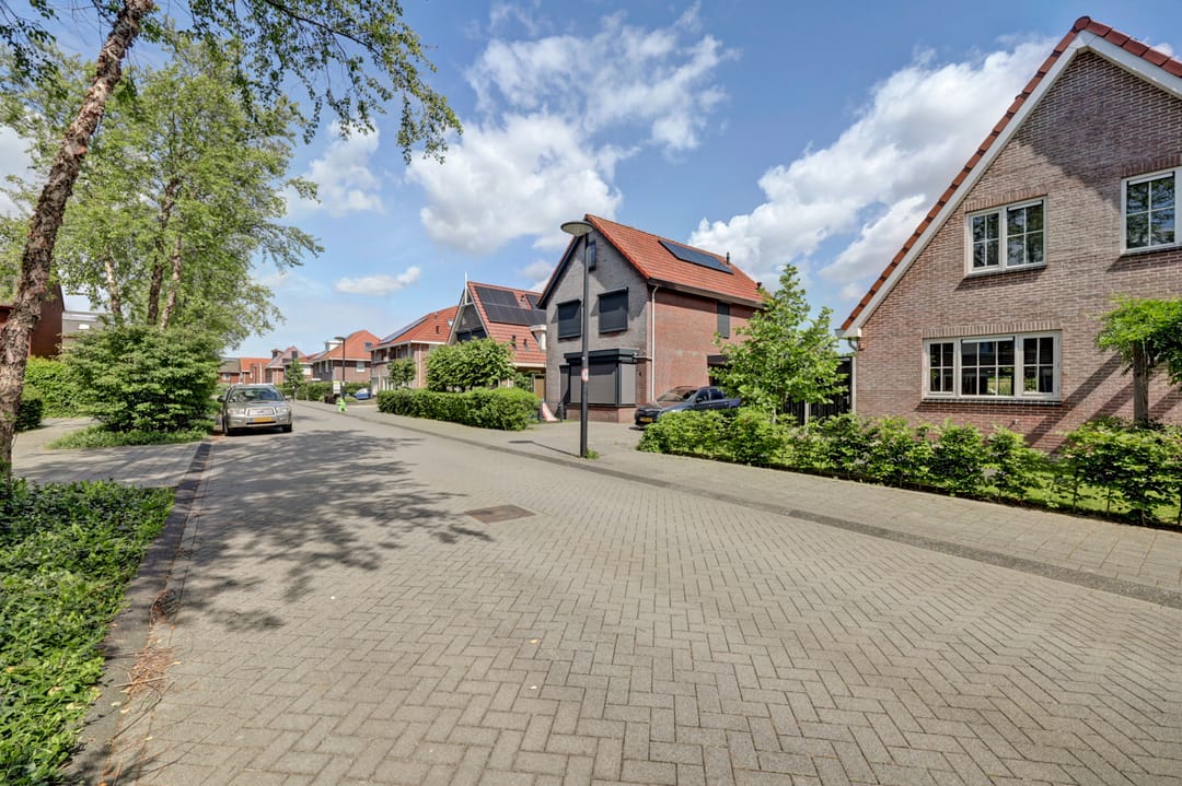 Modern Luxury Detached Villa in De Gilden, Dronten — 68
