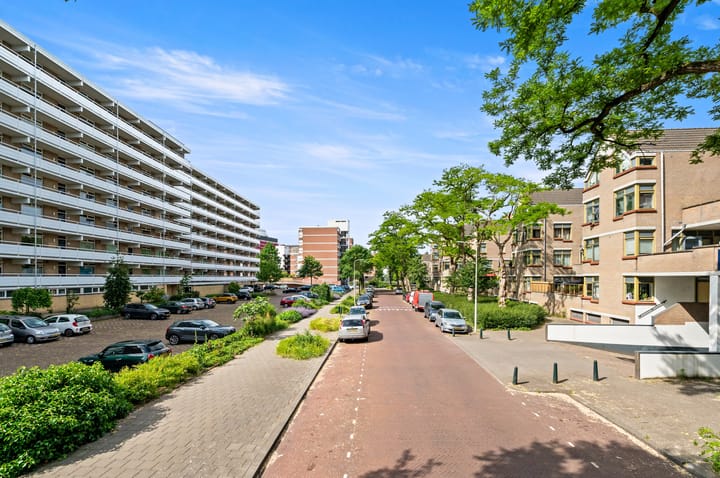 Foto 2 van Sirtemastraat 232