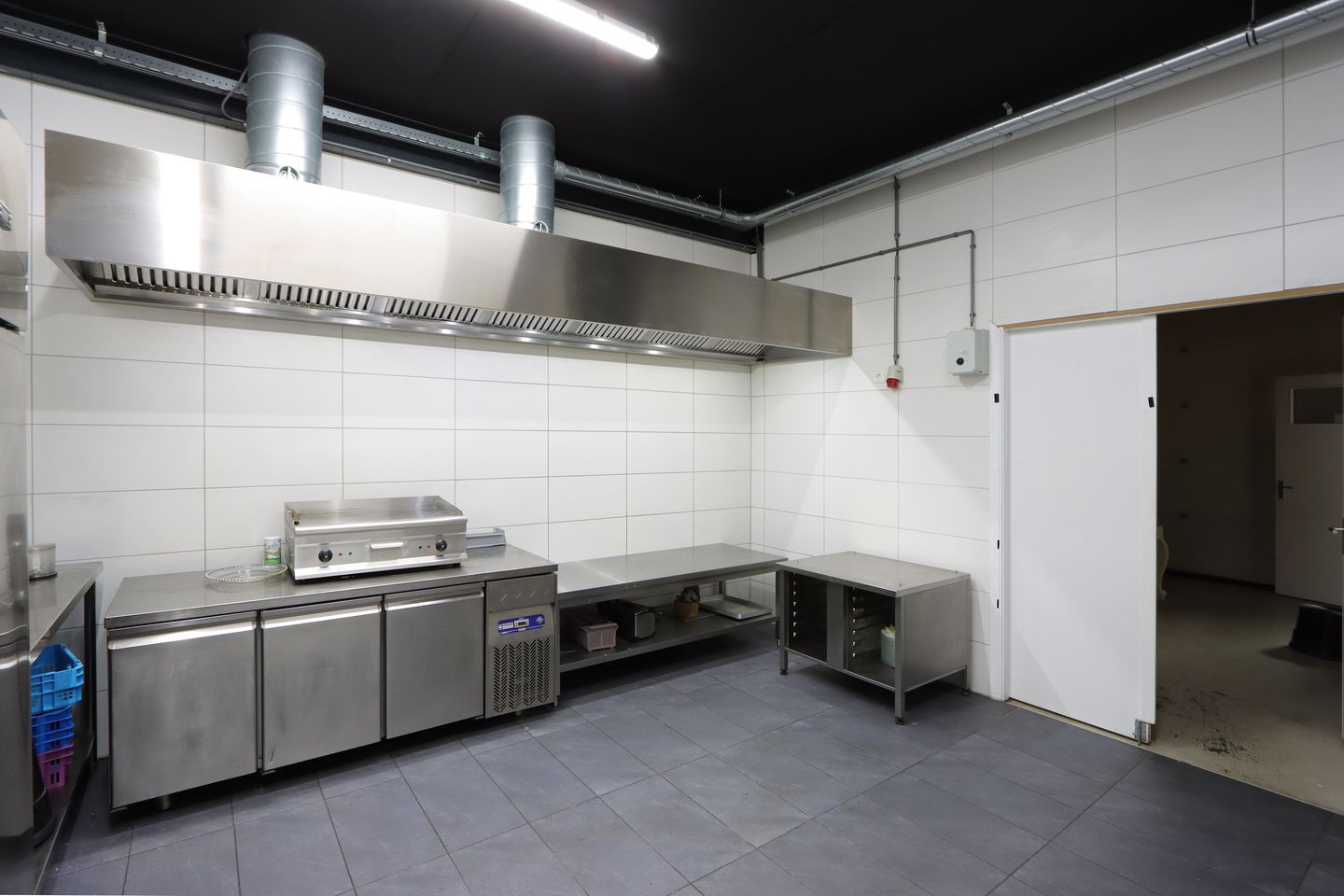 View photo 4 of De Striptekenaar 34-M